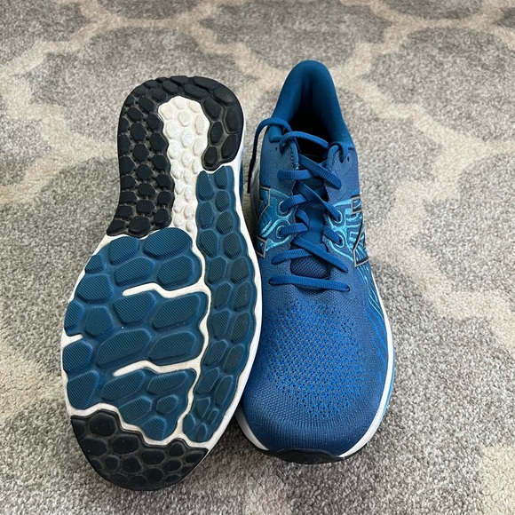 New Balance Vongo v5 running shoes men’s size 11 - Picture 3 of 7